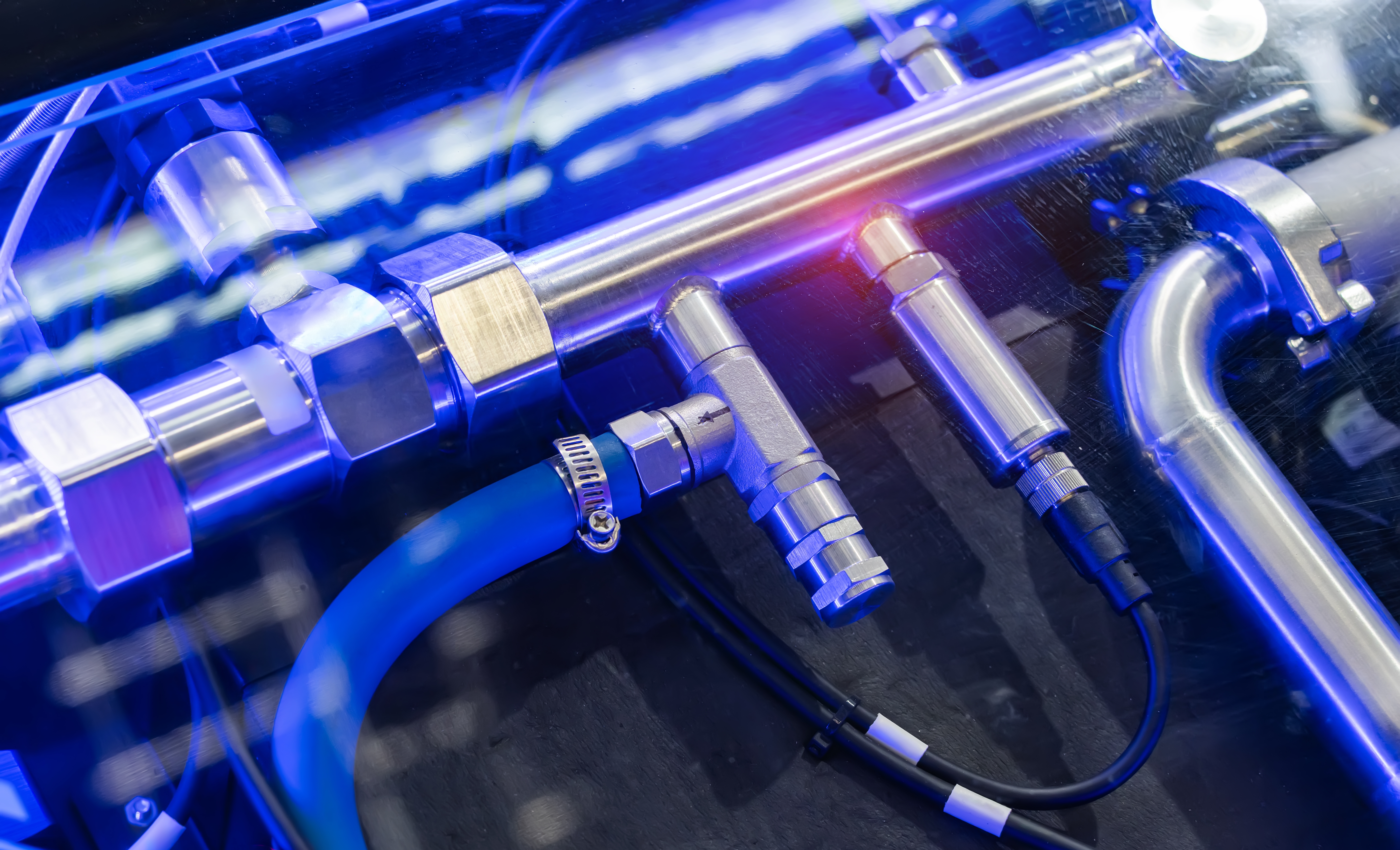 Industrial fluid-handling system with metal fittings, tubing and connection interfaces