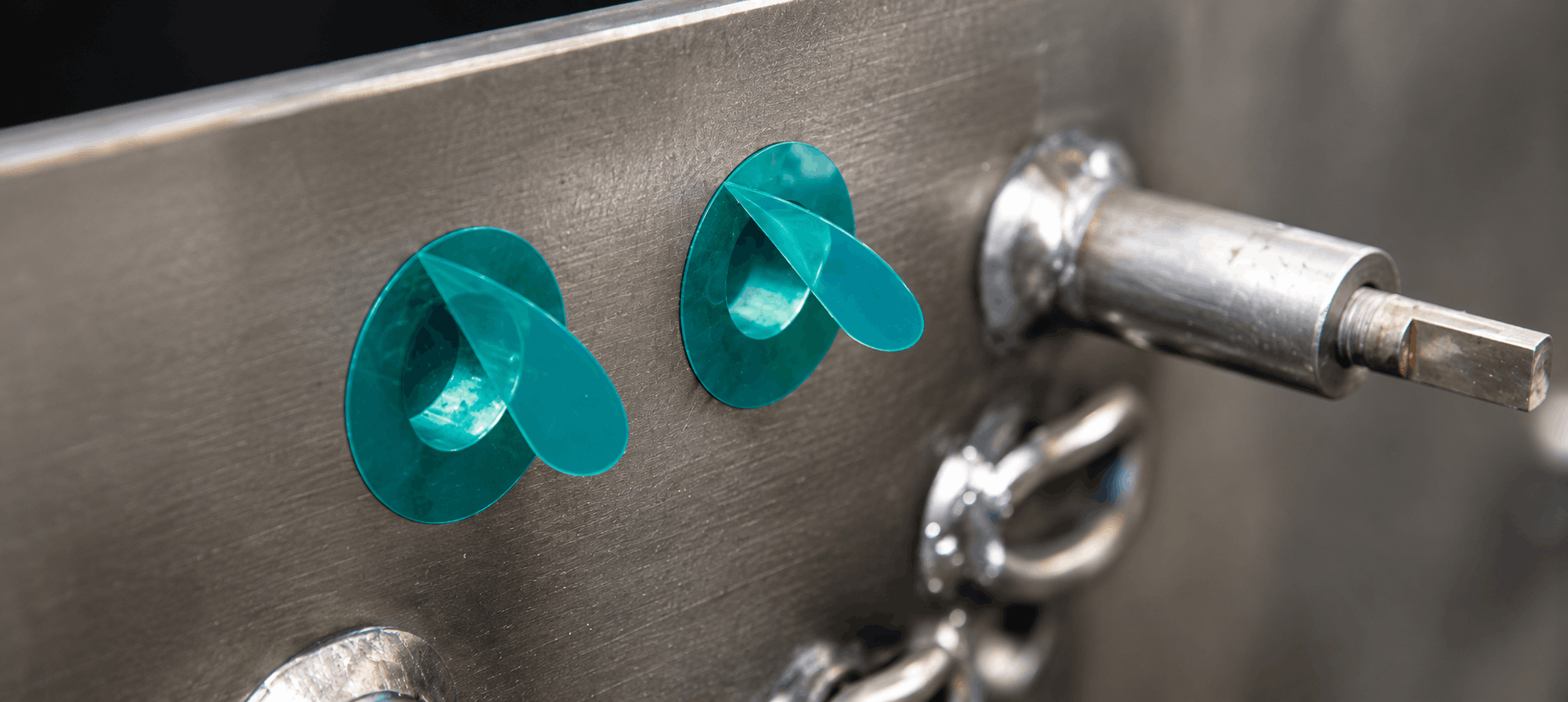 Close-up of EPSI AW12 Green Wishbone Discs